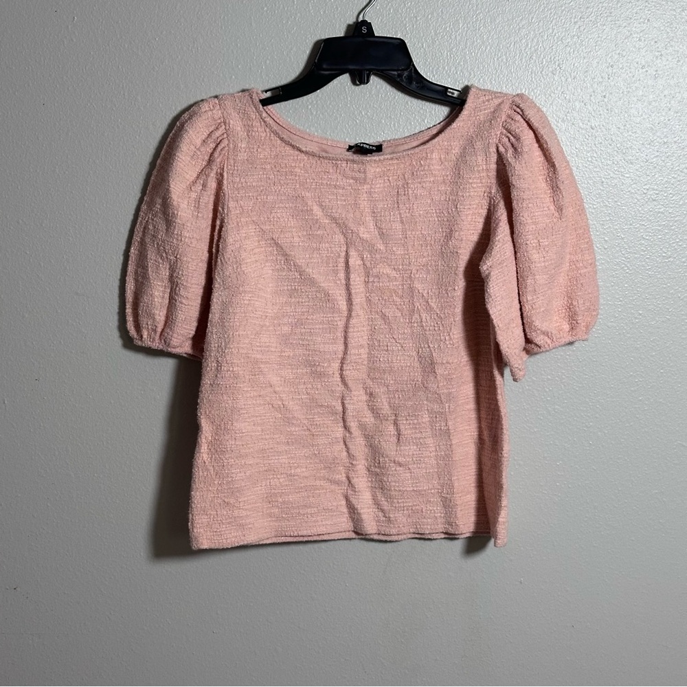 Express Women Pink Textured‎ Puff Sleeve Blouse size M.